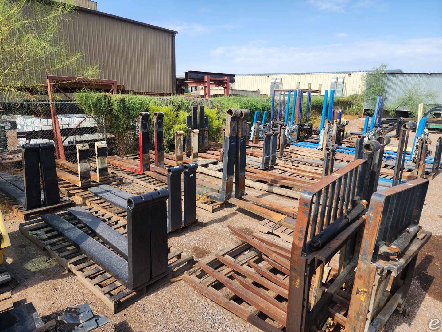    At UsedEquipmentHub.com