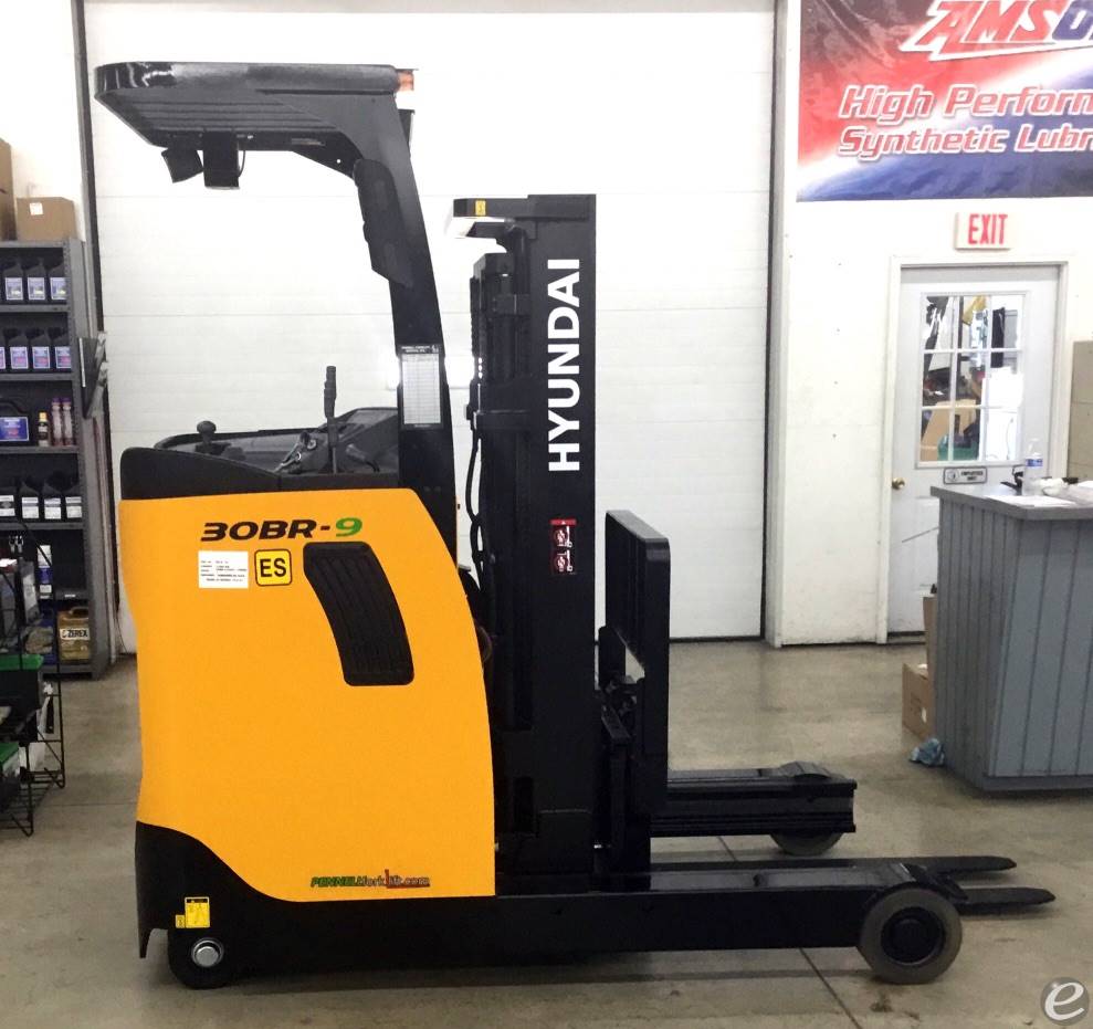 2020 Hyundai 30BR-9 At UsedEquipmentHub.com