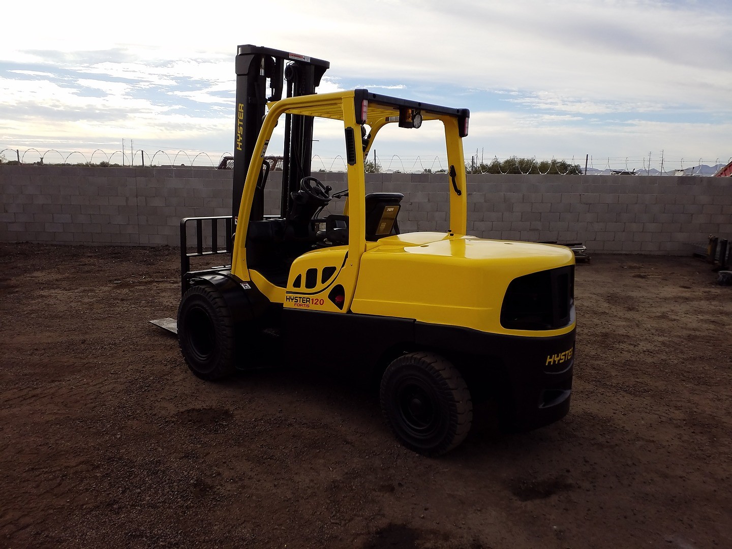 2012 Raymond RAS25 At UsedEquipmentHub.com