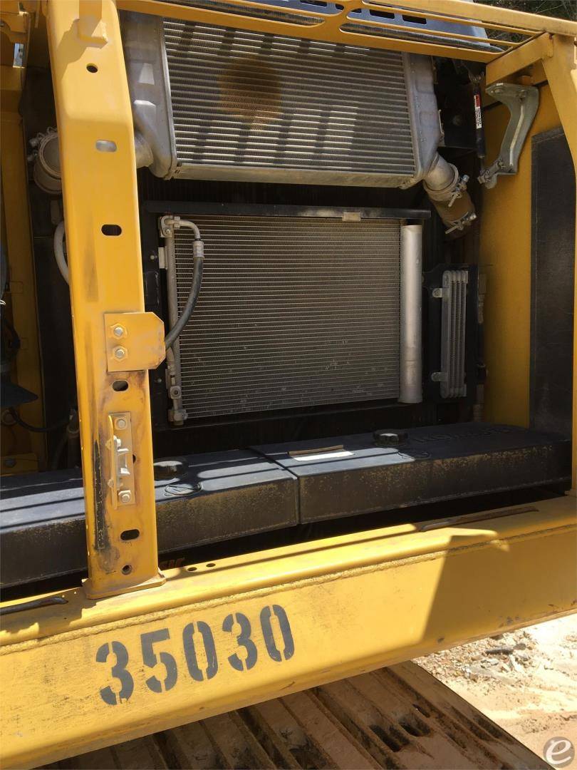 2015 Komatsu PC210 LC-10 At UsedEquipmentHub.com