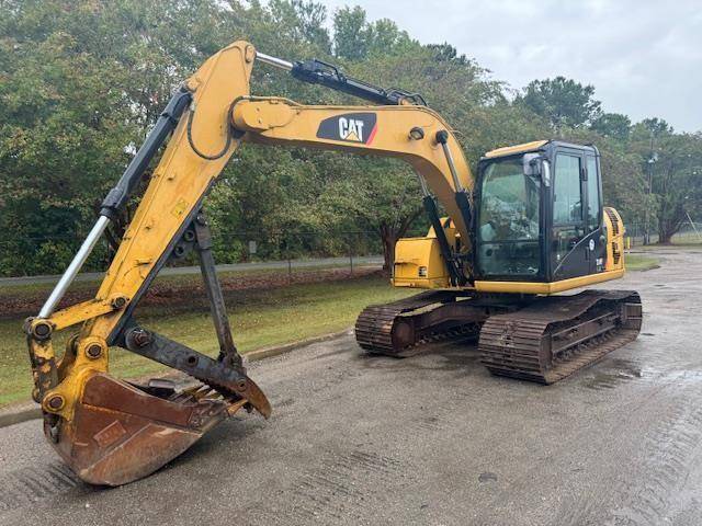 2015 Cat 311FLRR At UsedEquipmentHub.com