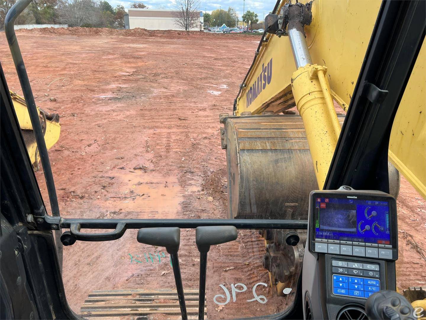 2017 Komatsu PC210 LC-11 At UsedEquipmentHub.com