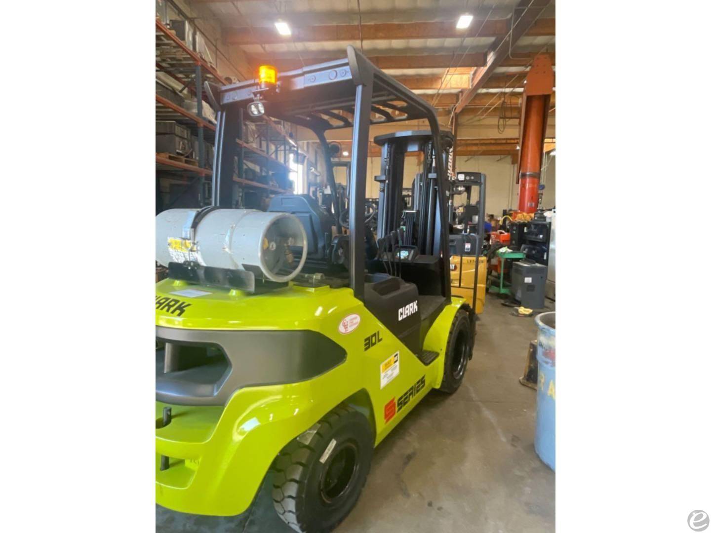 2021 Clark S30L At UsedEquipmentHub.com