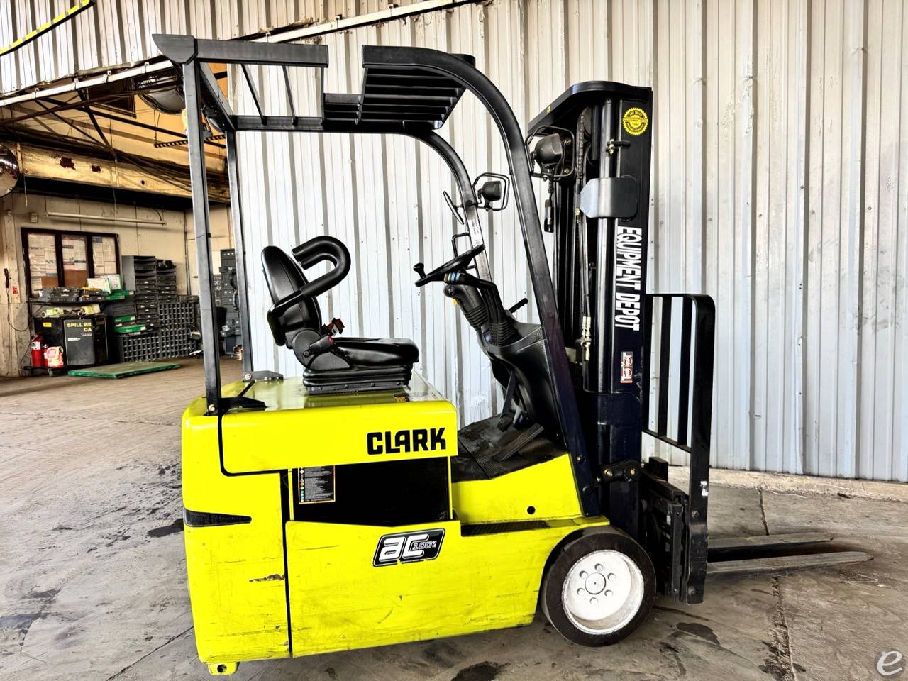 2015 Clark TMX15 At UsedEquipmentHub.com