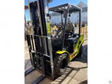 2022 Clark S30D at UsedEquipmentHub.com