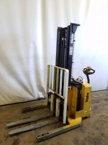 Used Electric Walkie Straddle Stacker For Sale | UsedEquipmentHub.com